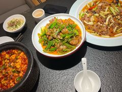 -万重锦·人文川菜馆(骡马市店)