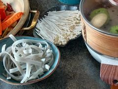-小天鹅火锅·一线江景洪鼎旗舰店(洪崖洞店)