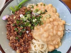 -阿依娘镇店豌杂面(三峡广场店)