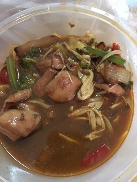 重庆鸡公煲-"正在吃,味道还可以 点的外卖 送的很."-大众点评移动版
