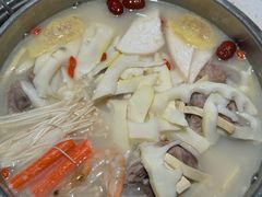 -三人行骨头王火锅(长寿店)