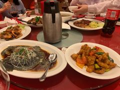 -深圳富苑皇冠假日套房酒店