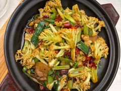 -品海楼·大连海胆锅贴馆(东港店)