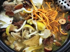 -菌之家·专业纯野生菌火锅·特色炒菌