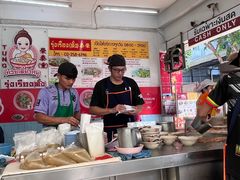 -榮泰米粉湯(Left Shop)