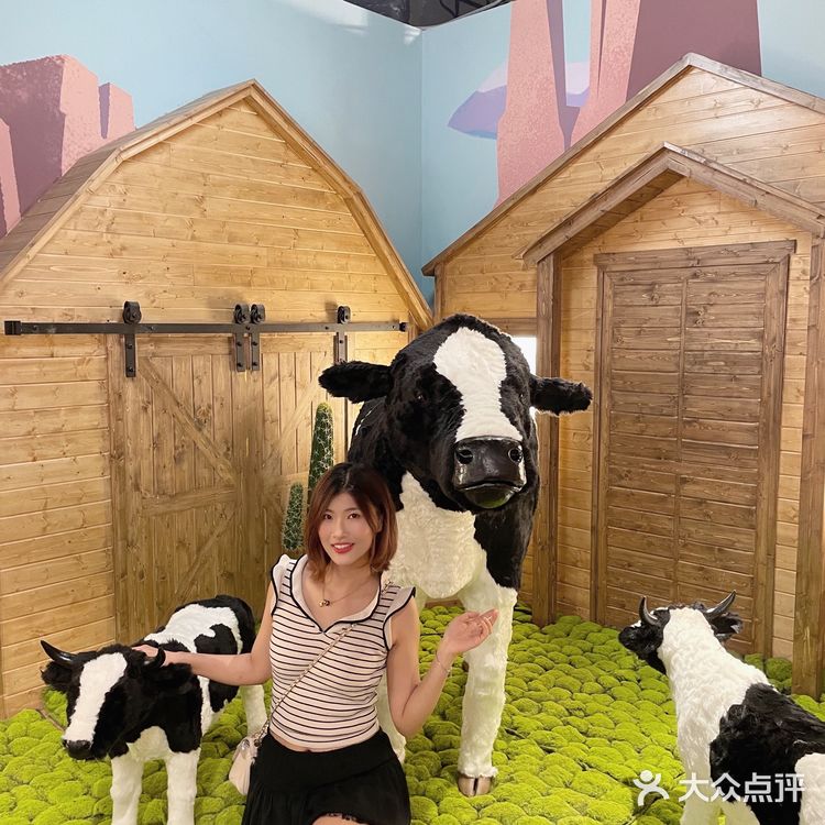 魔都上海世茂广场喜迎三周年｜凡尔纳魔幻公馆开业