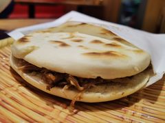 -陇上秦轩西安biangbiang面(EFC欧美金融商业城店)