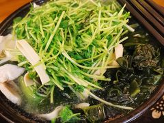 -丽虹云南过桥米线(兴工街店)