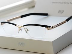 -目艮眼镜SHOWROOM(品牌集合店)