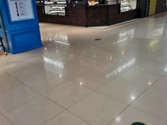 -家乐福(古北店)