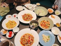 -凤凰湘语·平价海鲜餐厅(浦东旗舰店)