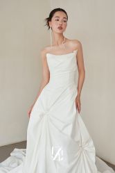 -Renee芮亦婚纱(原丽莎)