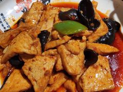 -东来菜馆•手抓海鲜家常菜•海鲜锅贴(鸽子窝店)