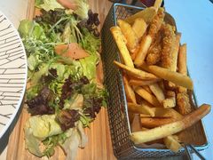 -ins森林童话餐厅coffee&bistro
