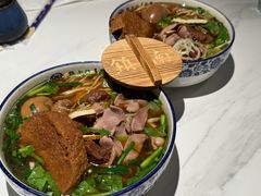 -镇南锅盖面馆(解放路店)