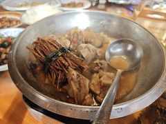-头上红煨盐鸡·非遗院子餐厅