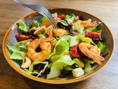 柠檬汁拌扒鲜虾牛油果沙拉-G+KITCHEN(龙湖狮山天街店)