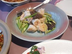 -彩云天云南餐厅