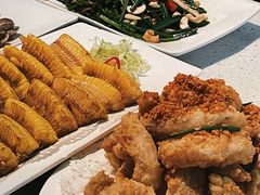 -肥仔文澳门猪骨煲(南京西路店)