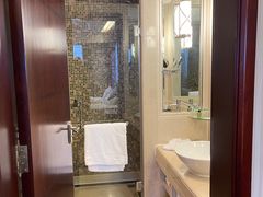 -张家港华芳金陵国际酒店