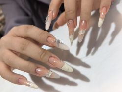 -LynLyn琳林美甲美睫