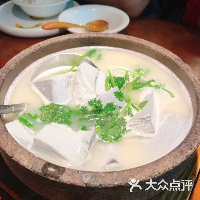 桂小厨(万达广场湖里店)石磨黑豆腐图片 - 第1张