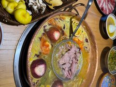 -洱火云南酸菜牛肉火锅(石景山当代商城店)