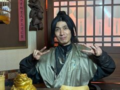 -暴风岛沉浸式体验馆(百联世纪店)