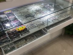 -罗创丹阳眼镜(童卫路店)