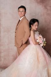 -雪中彩影婚纱摄影·微光艺术中心