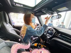 -广州粤之宝宝马4S店(雅瑶店)