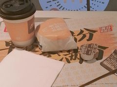 -麦当劳(海岸城店)