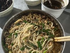 -正宗杨记普洱酸醋米线(总店)