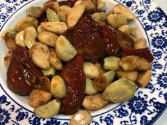 腊八蒜肥肠-京氣春饼(机场店)