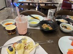 -飨食汇全日制餐厅·昆山皇冠假日酒店(九方店)