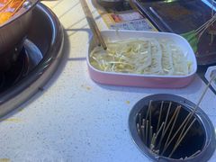 -钢管厂五区小郡肝串串香(滨江店)