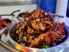 -凤凰路何眼镜香辣蟹(花果园店)