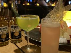-FOUR PLAY BAR