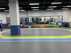 -米高蓝斯克国际轮滑中心(中铁建店)