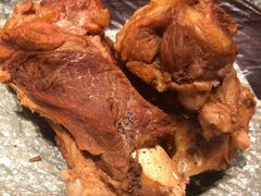 特色大铁锅烀腔骨-95号酱骨·一块豆腐(展春园西路店)