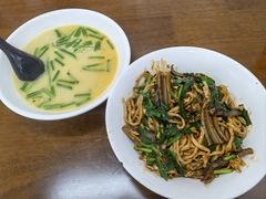 农家红炒长鱼炒面-三百碗宝应长鱼面(板仓街店)