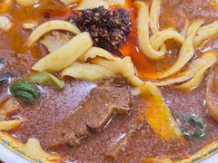 -金杨拉面王小吃面馆·牛三宝面·红烧牛肉粉