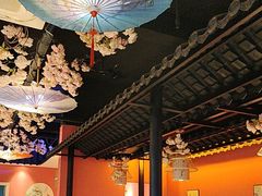 -老街烧烤大排档·地道湖北菜·龙虾馆(汉口火车站店)