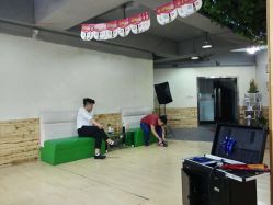 -镁连社·美联社