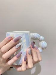 -花岐款式专研健康美甲沙龙