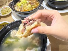 -闫家驴肉老店(华电一校店)