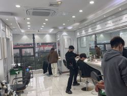 -镁连社·美联社