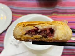 -香巴拉云南餐厅(华莱坞店)