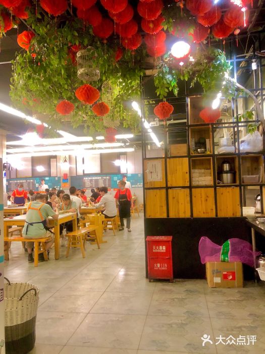 天星正源火锅(地勘路店)大堂图片