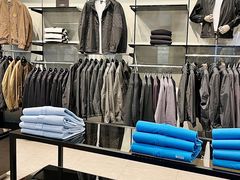 -百年港湾奥特莱斯(香炉礁店)
